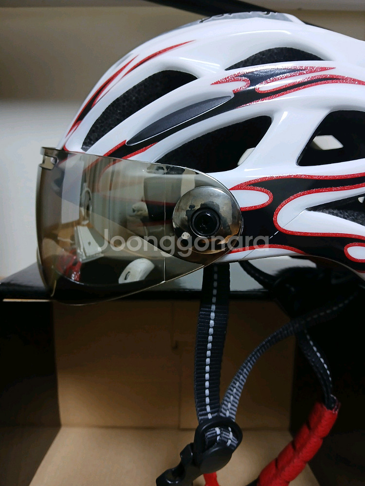 자전거 헬멧 팝니다--5