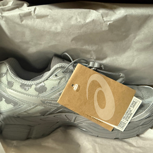 아식스 세실리아 반센 젤 큐물러스 16 그레이 새상품