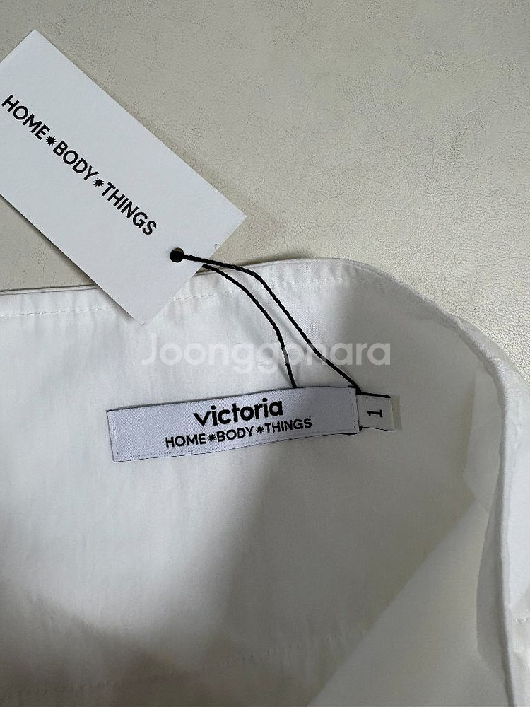 홈바디띵즈x빅토리아 프릴 스커트 택달린 새상품 화이트1사이즈--8