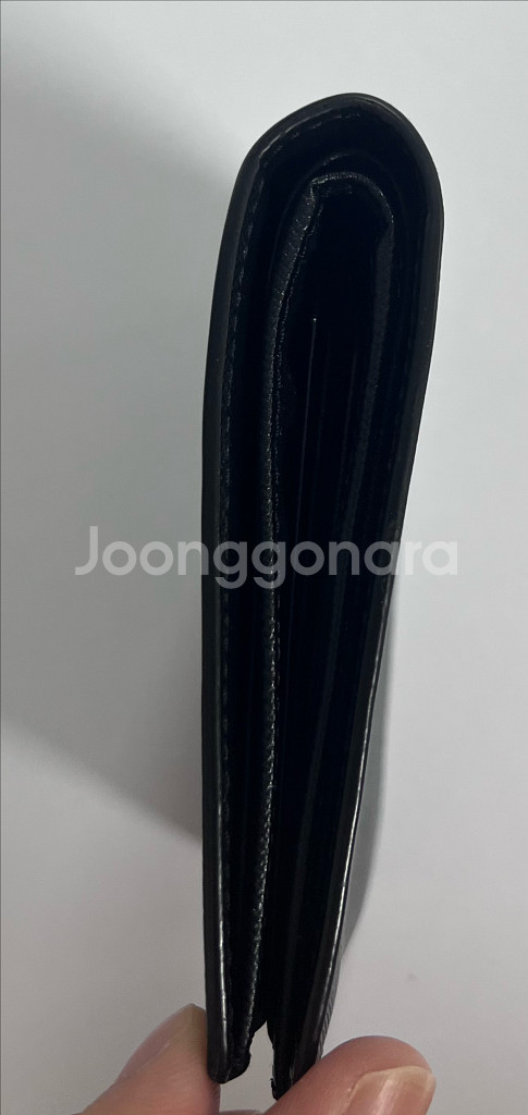 몽블랑 8cc 반지갑 판매해요--5