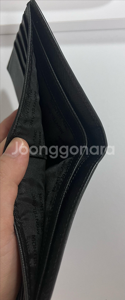 몽블랑 8cc 반지갑 판매해요--3