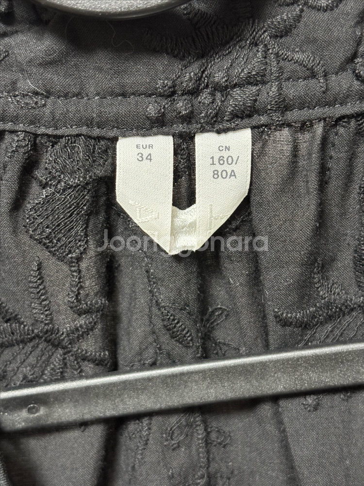 아르켓 블랙 자수 롱 원피스--3