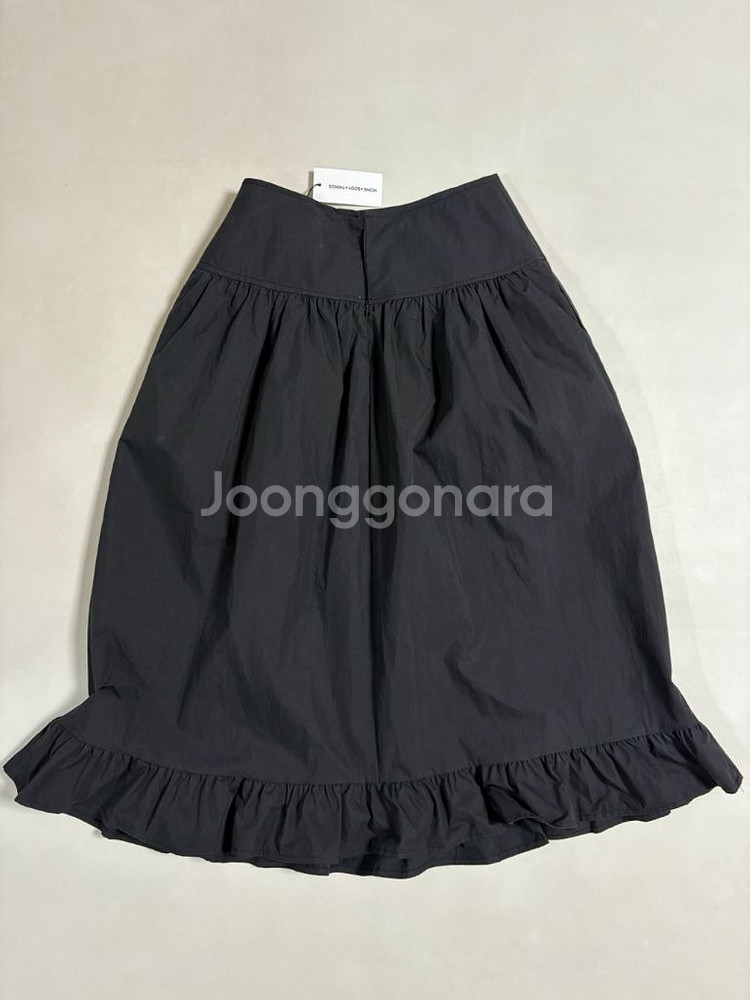 홈바디띵즈 빅토리아 블랙 프릴 스커트 택달린 새상품1사이즈--1