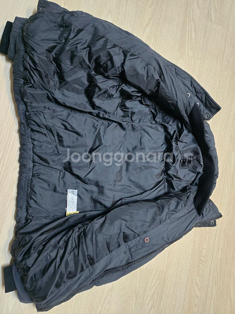 게스 오리털 숏점퍼--1