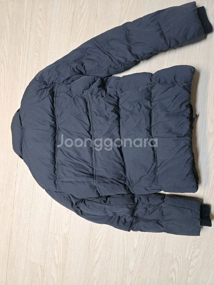 게스 오리털 숏점퍼--2