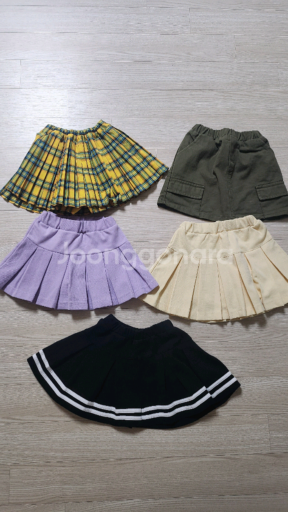 여아치마 몽콕.수아비5.7호 각 5천원--0