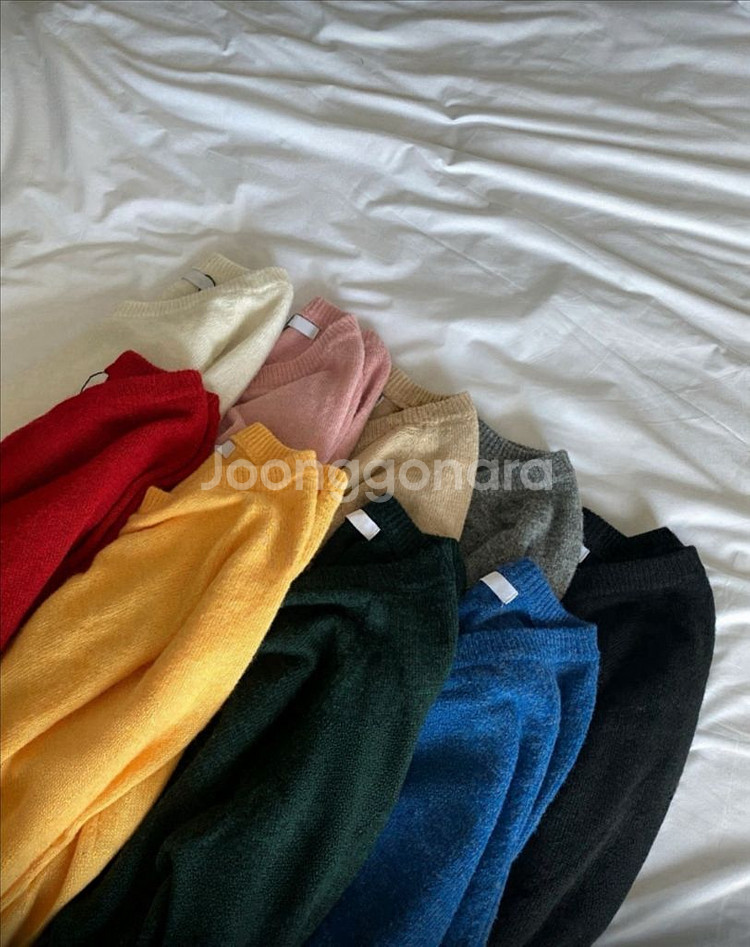 <새상품> 브이넥 니트 9color--9