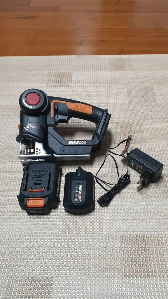 웍스(WORX)20v무선 직쏘,컷쏘세트 이미지