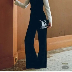 비에이유 바이 브라이드앤유 점프수트