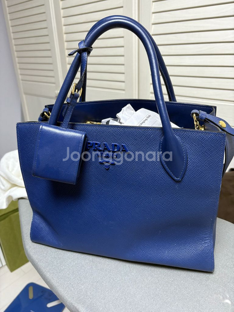 프라다 사피아노 레더 토트백--0