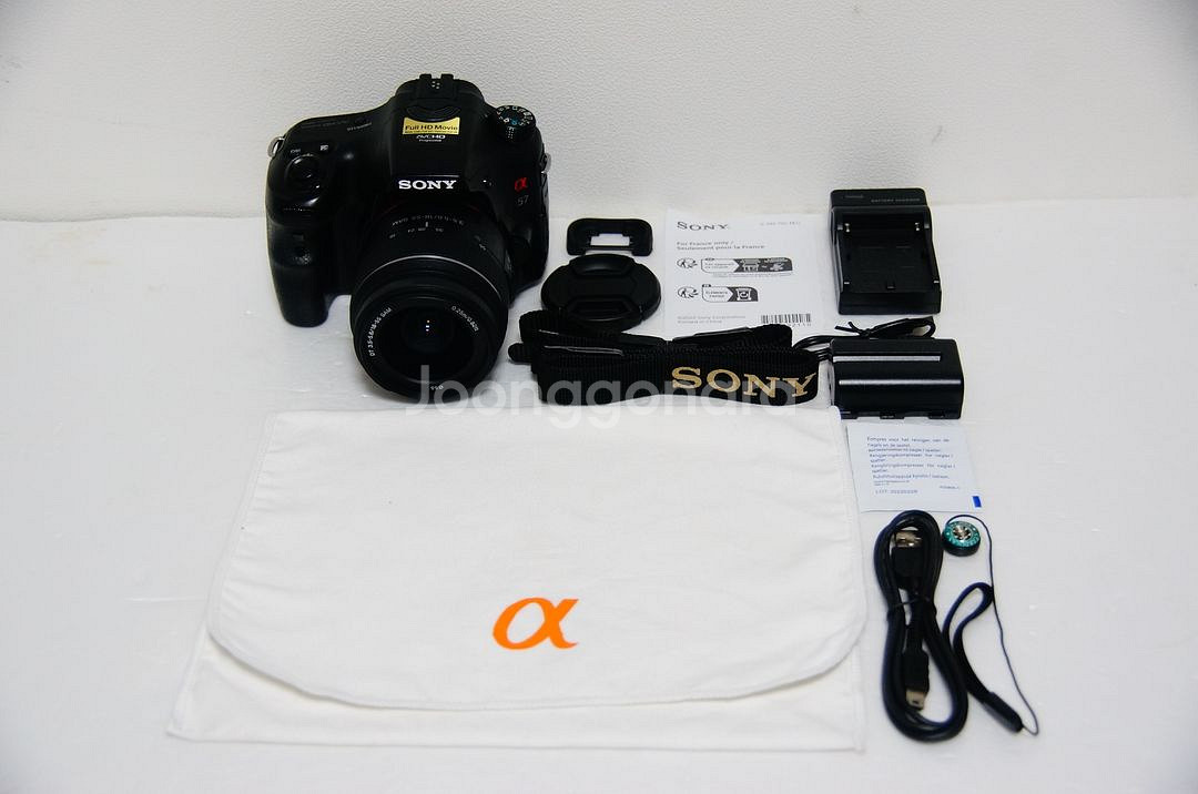 [소니] A57 DSLT 미러리스 카메라팝니다.--0