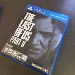 서울성수동 PS4 라스트 오브 어스 2 (ps5 업글 가능)