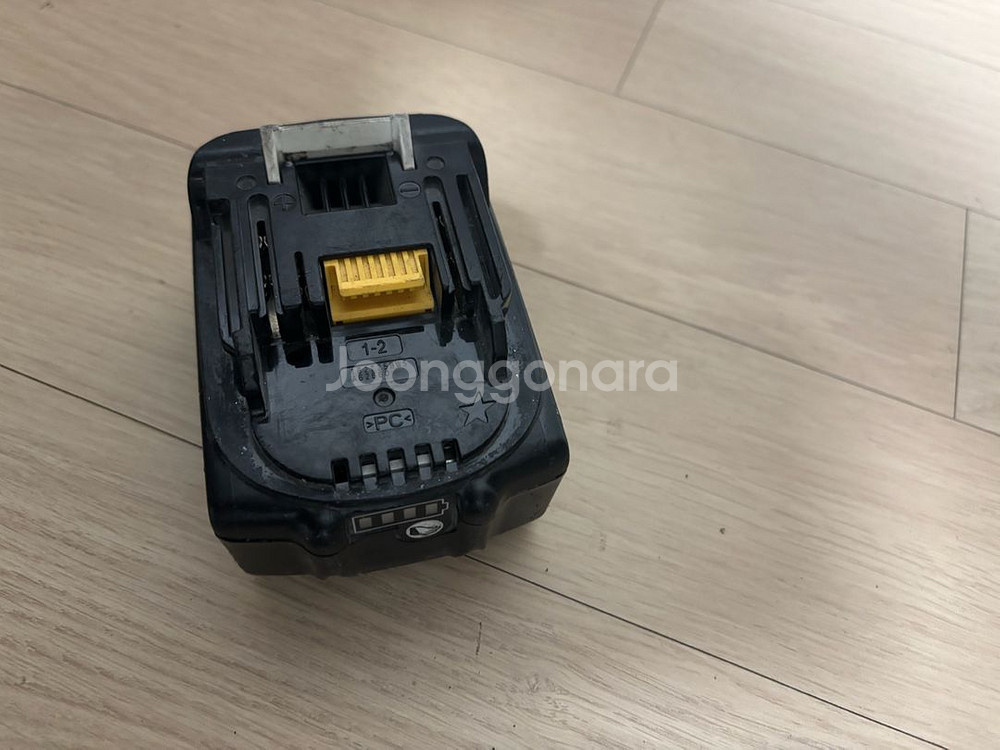 정품 마끼다 배터리 18v 3Ah--0