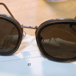 젠틀몬스터 선글라스 마마부(상태좋음)