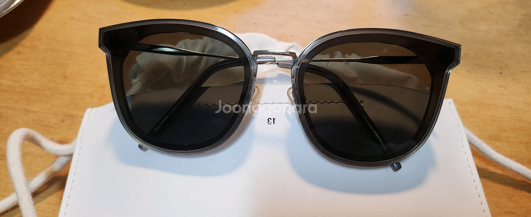 젠틀몬스터 선글라스 마마부(상태좋음)--4