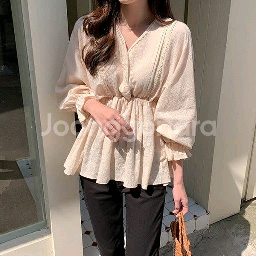 새상품) 퓨어다 브이넥 린넨 밴딩 레이스 프릴 여신 블라우스 / 파인땡큐 가내스라 메리어라운드 체리코코 아뜨랑스--3