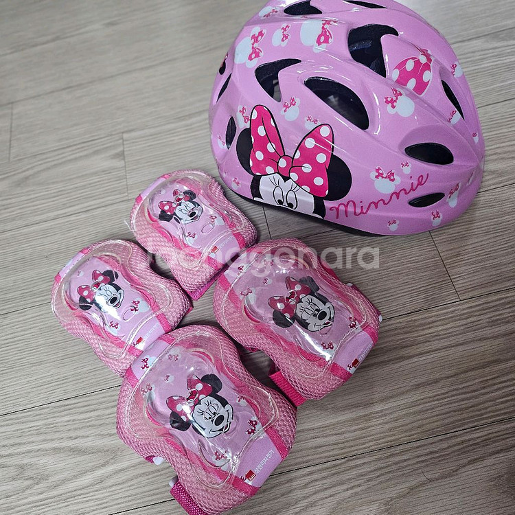 삼천리자전거 미니마우스 헬멧,보호대 새상품--0