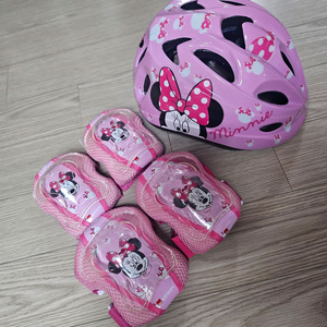 삼천리자전거 미니마우스 헬멧,보호대 새상품