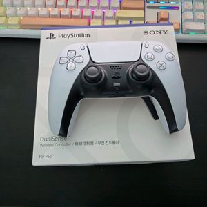 플레이스테이션5 듀얼센스 무선 컨트롤러
