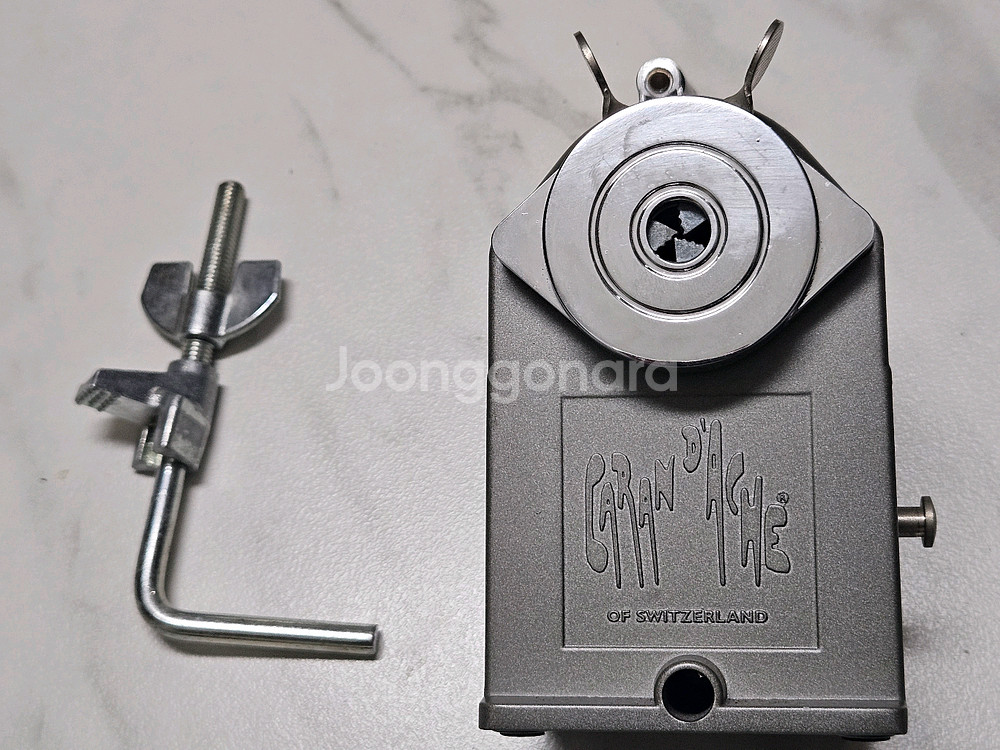 까렌다쉬 연필깎이 스위스제--0