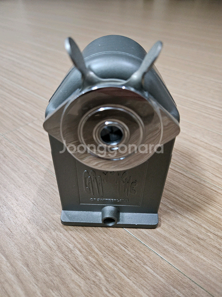 까렌다쉬 연필깎이 스위스제--1