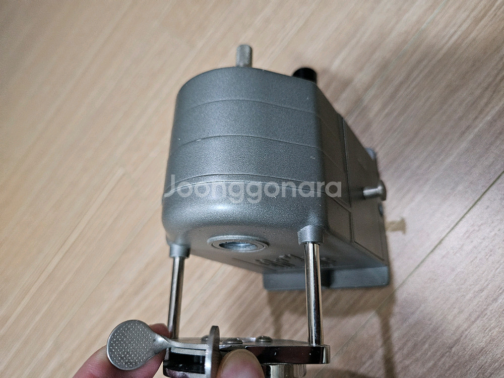 까렌다쉬 연필깎이 스위스제--7