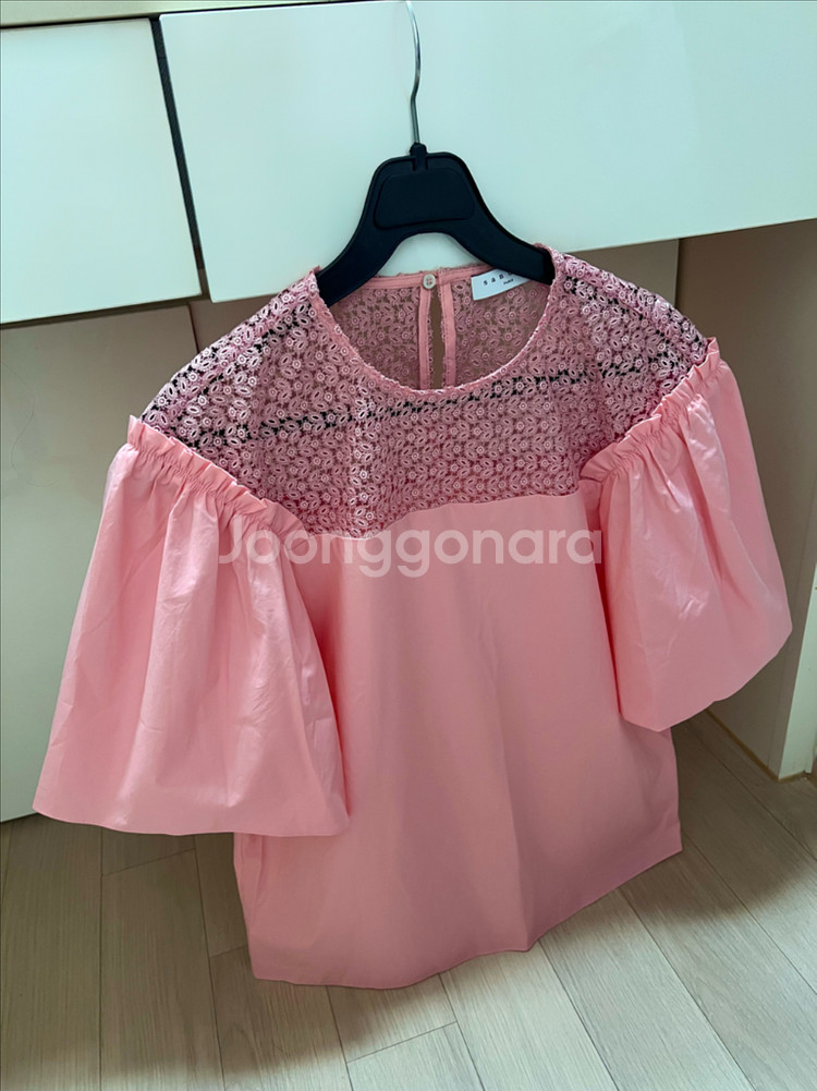 산드로 SANDRO 퍼프 벌룬 소매 바스락 코튼 레이스 블라우스 핑크 반팔--0