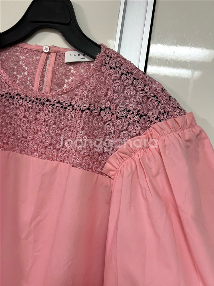 산드로 SANDRO 퍼프 벌룬 소매 바스락 코튼 레이스 블라우스 핑크 반팔--14