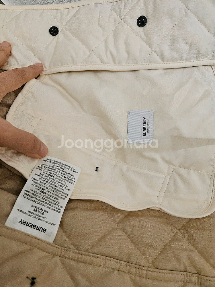 버버리 퀼팅 자켓--2