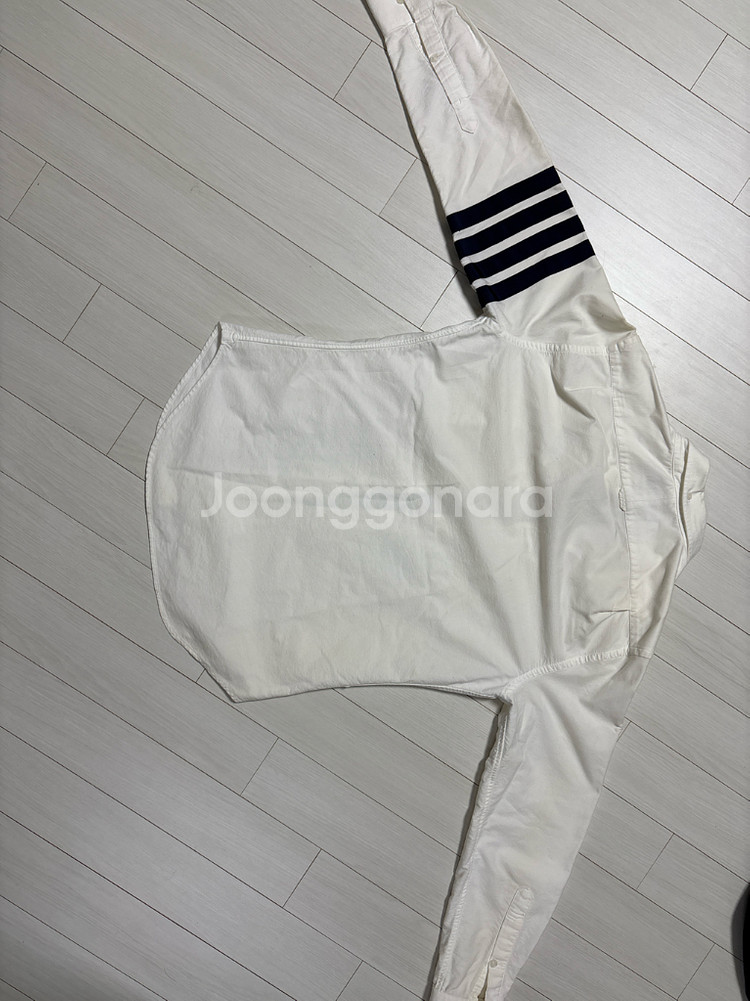 톰브라운 셔츠 짭--0