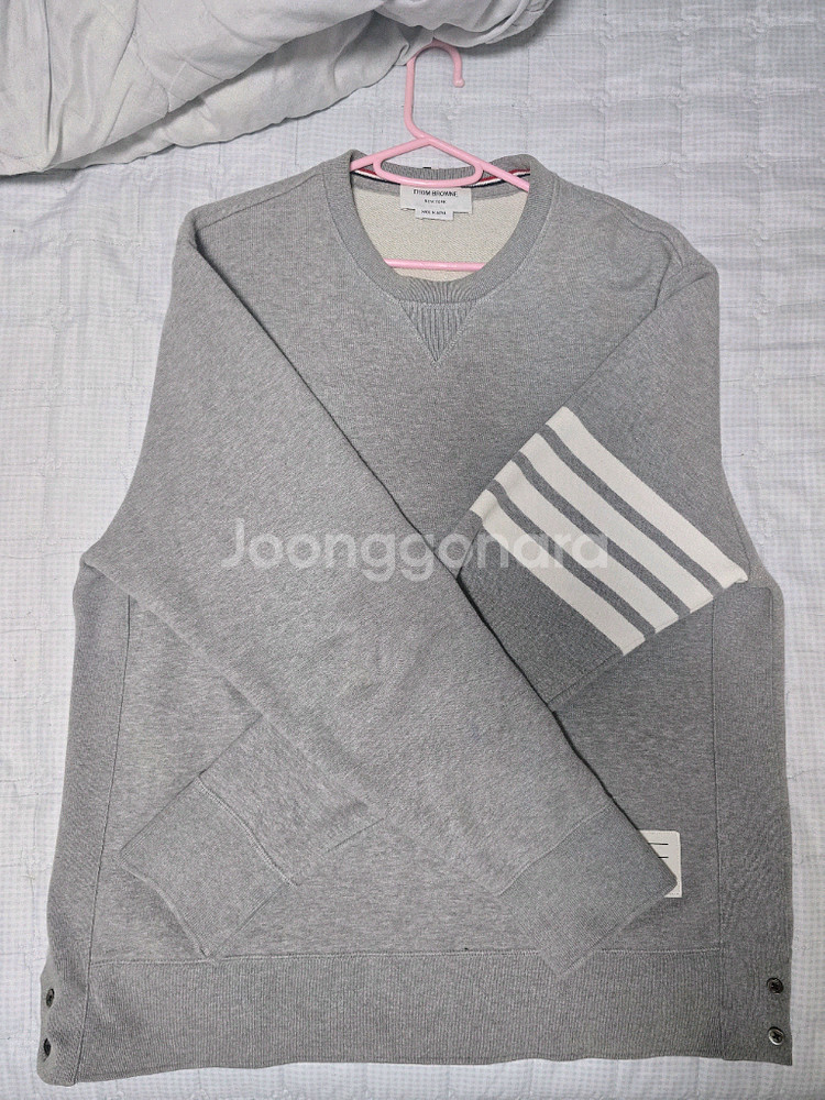 정품 톰브라운 사선완장 그레이 맨투맨 6사이즈 급처--0