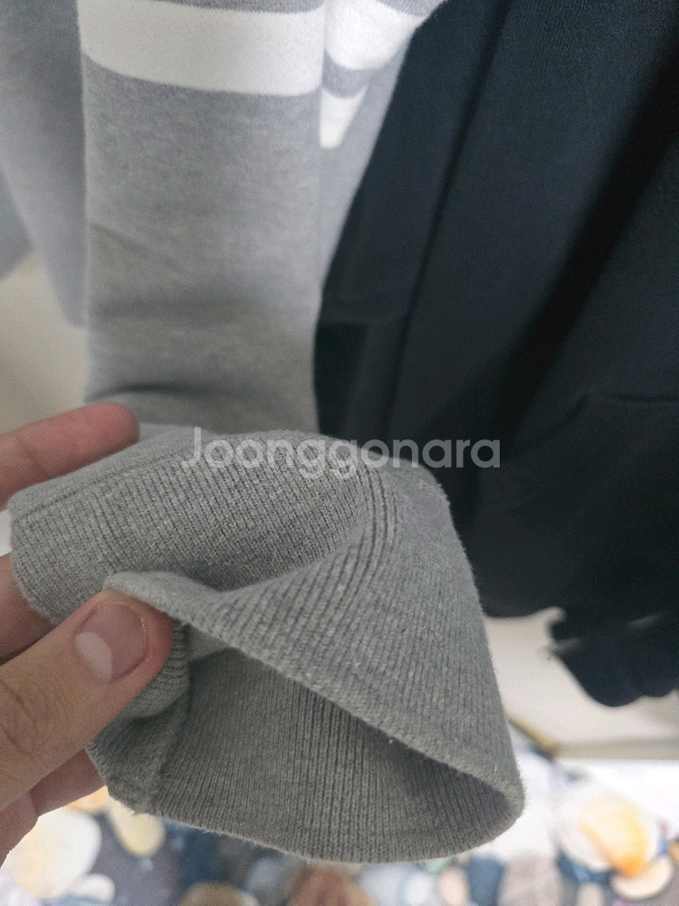 정품 톰브라운 사선완장 그레이 맨투맨 6사이즈 급처--7