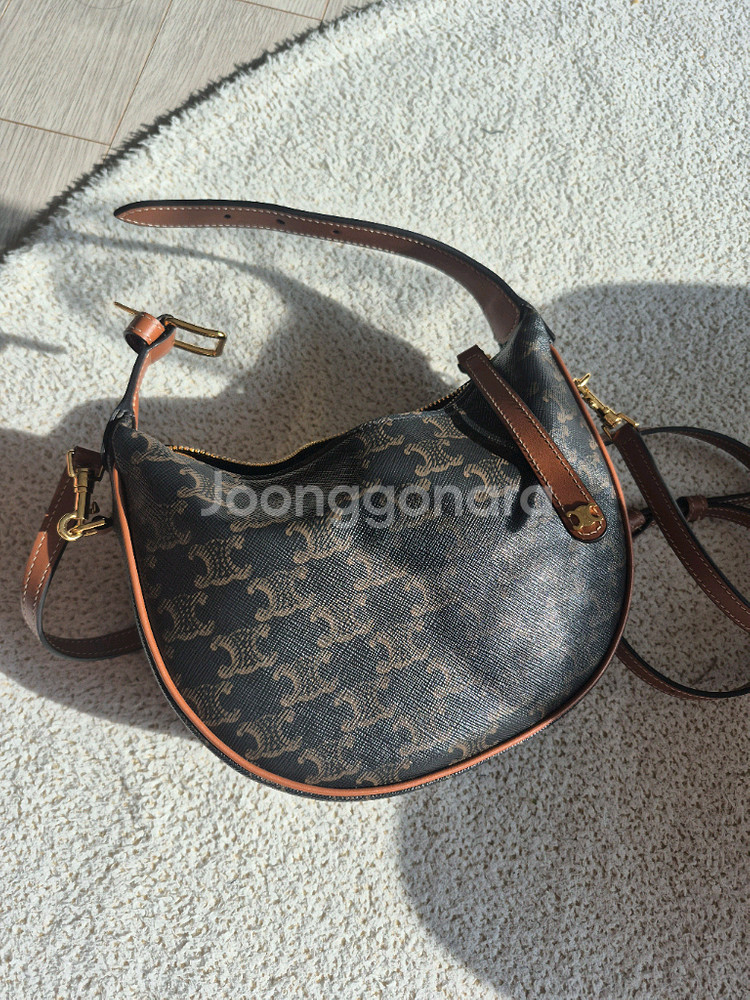 셀린느 룰루백--0