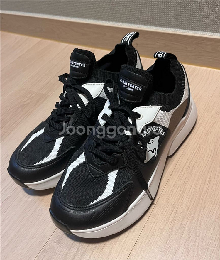 미착용 새제품 택포 ) 파리게이츠 여성골프화 250 사이즈--0