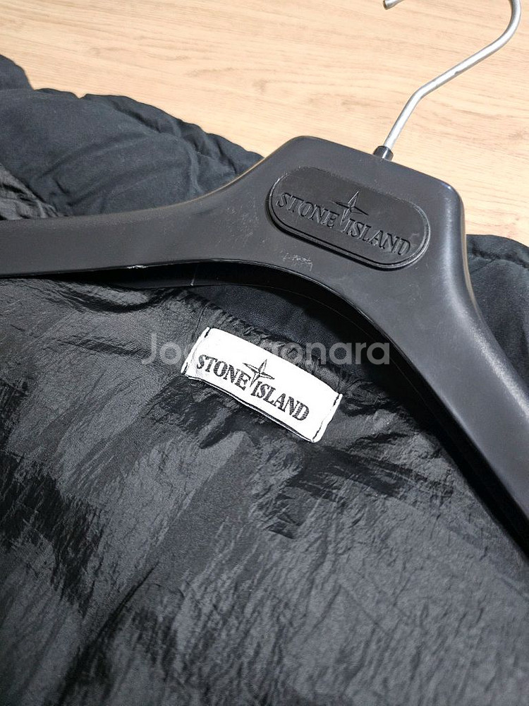 스톤아일랜드 크링클랩스 패딩 조끼 베스트--1