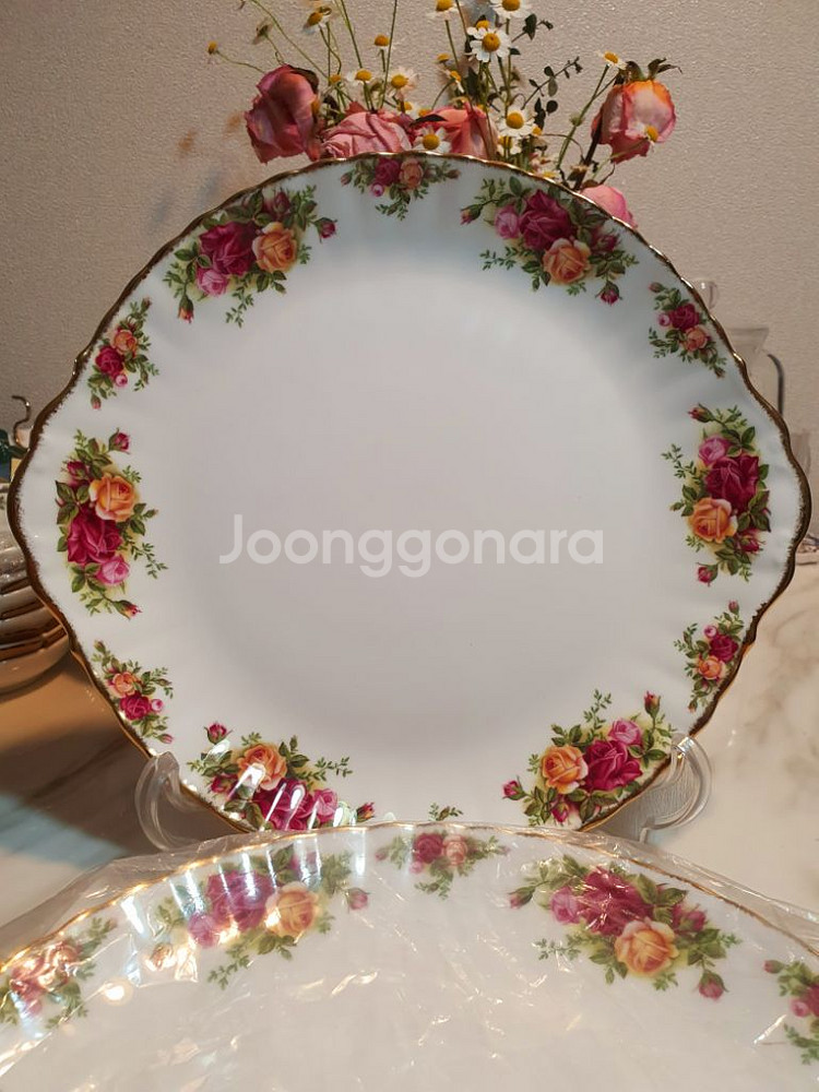 영국로얄알버트 황실장미 투핸들 케익접시31.5cm 새상--0