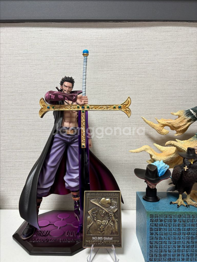 DX미호크 레진 원피스 피규어 급처(네고가능)--2