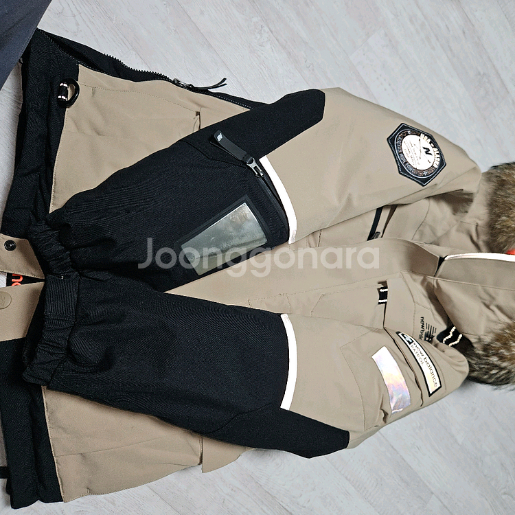 [새상품] 뉴발란스 구스다운패딩--1