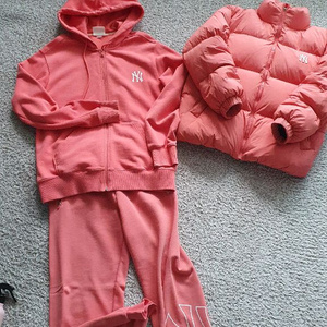 엠엘비 여성오리털패딩 90사이즈 mlb여성 트레이닝세트95사이즈 묶음