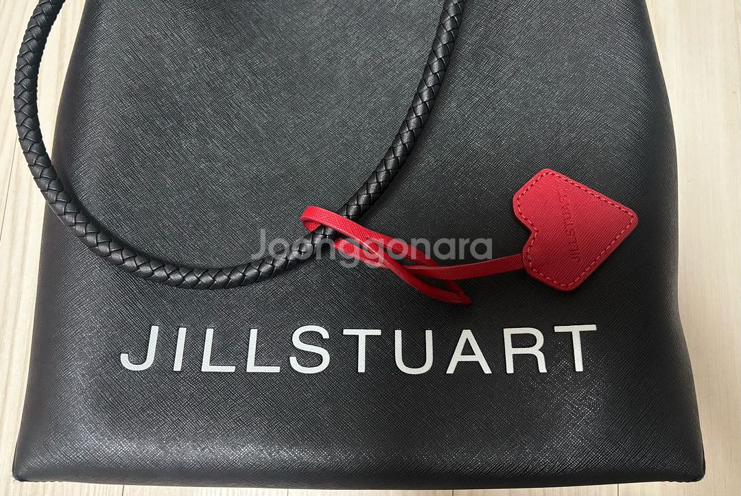 질스튜어트 레터링 하트 숄더백--3