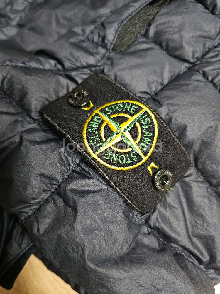 스톤아일랜드 경량 패딩 조끼 베스트--2