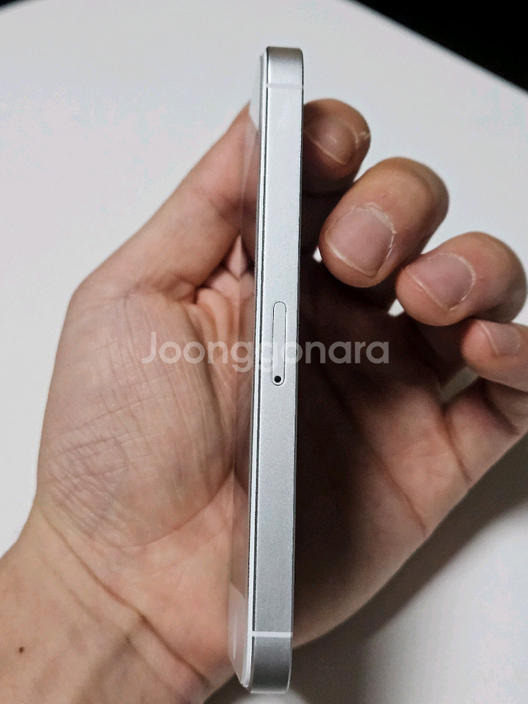 새상품급,순정)아이폰se1 실버 128g 배터리100--2