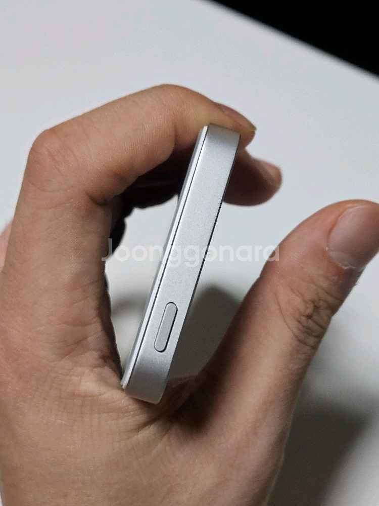 새상품급,순정)아이폰se1 실버 128g 배터리100--5