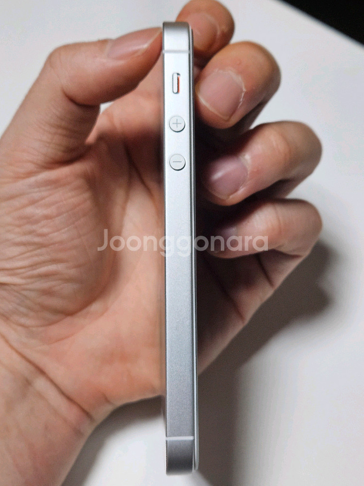 새상품급,순정)아이폰se1 실버 128g 배터리100--3