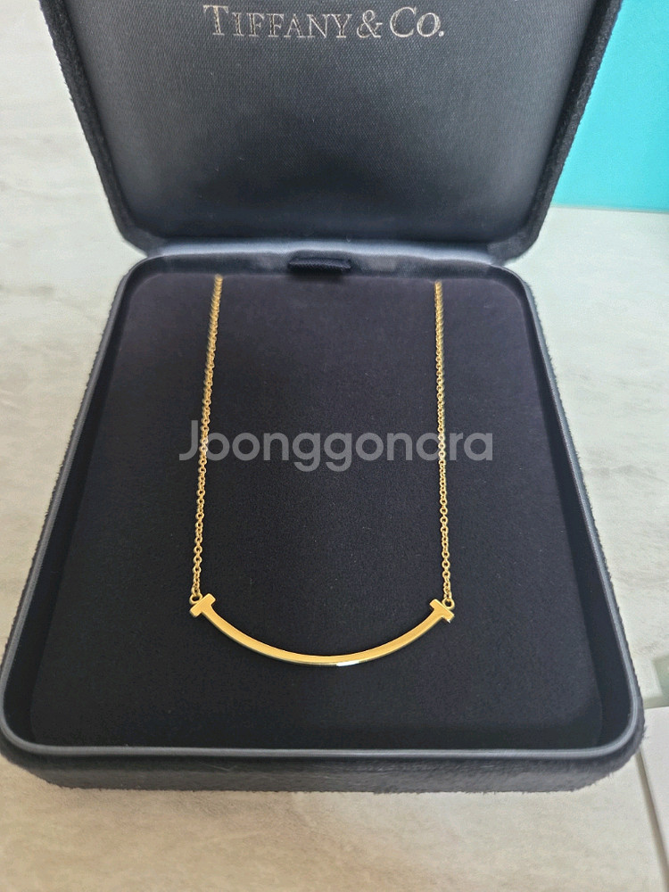 정품 티파니 티스마일 스몰 옐로우골드 풀박스 팝니다.--0