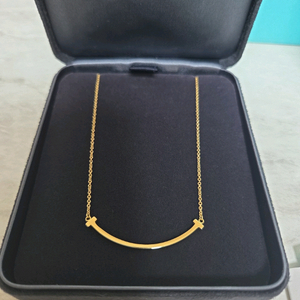 정품 티파니 티스마일 스몰 옐로우골드 풀박스 팝니다.