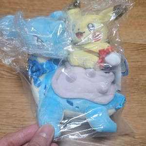 2018년 포켓몬센터 라프라스 피카츄 인형 키링