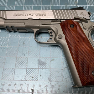 Colt 콜트 1911 Co2 블로우백건