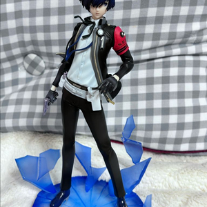 페르소나3 리로드 주인공 artfx 피규어