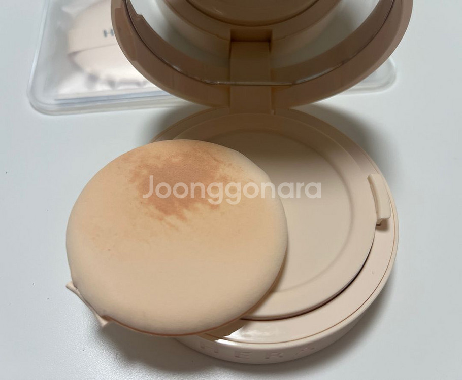 헤라 글로우 쿠션 13N1+쿠션 퍼프 세트--1